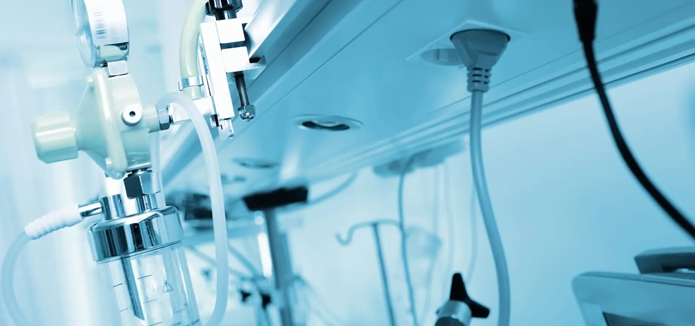 Integrated Critical Care & Operating Theatre Life-Support System